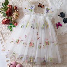 Carregar imagem no visualizador da galeria, Vestido de tul con bordados de flores y alas de mariposa