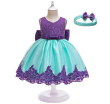 Cargar imagen en el visor de la galería, Vestido con encajes, moño y vincha