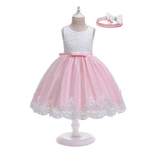 Cargar imagen en el visor de la galería, Vestido con encajes, moño y vincha