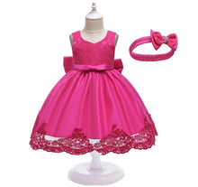 Cargar imagen en el visor de la galería, Vestido con encajes, moño y vincha