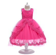 Carregar imagem no visualizador da galeria, Vestido cola de pato con transparencia, encaje, perlas y moño con tul