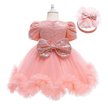 Carregar imagem no visualizador da galeria, Vestido con manga abullonada, detalle de lentejuelas, volados de tul y vincha