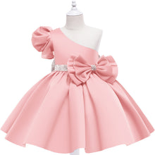 Carregar imagem no visualizador da galeria, Vestido de un solo hombro, manga abullonada, cinto y moño de lentejuelas