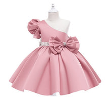 Carregar imagem no visualizador da galeria, Vestido de un solo hombro, manga abullonada, cinto y moño de lentejuelas
