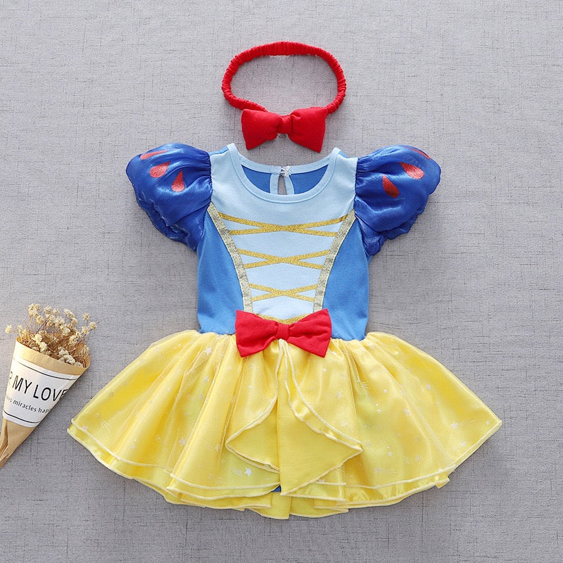 Vestido body con vincha estilo Blancanieves