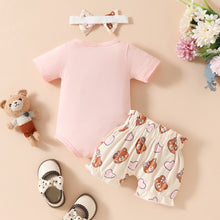 Carregar imagem no visualizador da galeria, Body rosa con estampas de oso y  short con vincha
