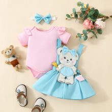 Carregar imagem no visualizador da galeria, Body rosa y  pollera con tirante celeste de oso con vincha
