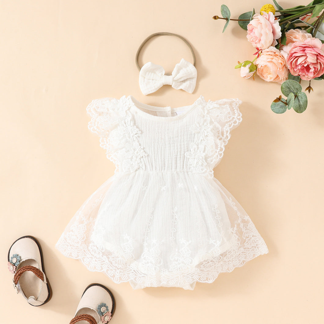 Body vestido con volado de encajes y vincha