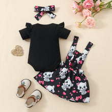 Carregar imagem no visualizador da galeria, Body negro con volado, vestido tipo jardinera con estampas de gatos y vincha
