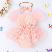 Carregar imagem no visualizador da galeria, Body vestido salmón de mariposas, mangas abullonadas de tul y vincha
