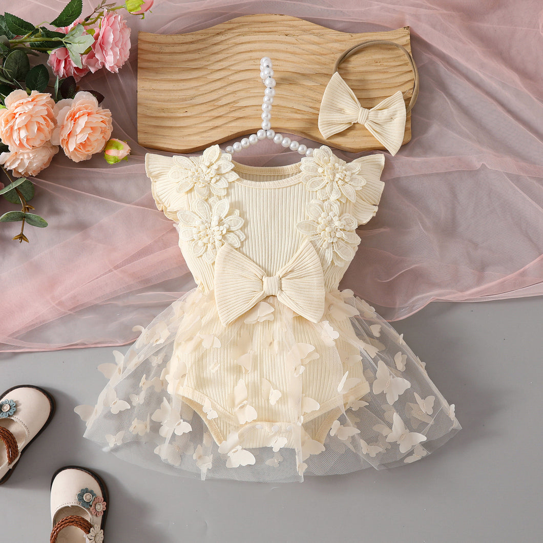 Body vestido acanalado crema, falda de tul con mariposas y vincha