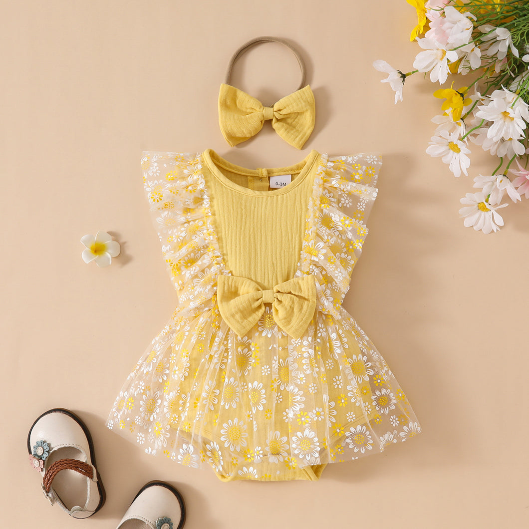 Body vestido con falda de tul y estampas de flores con vincha