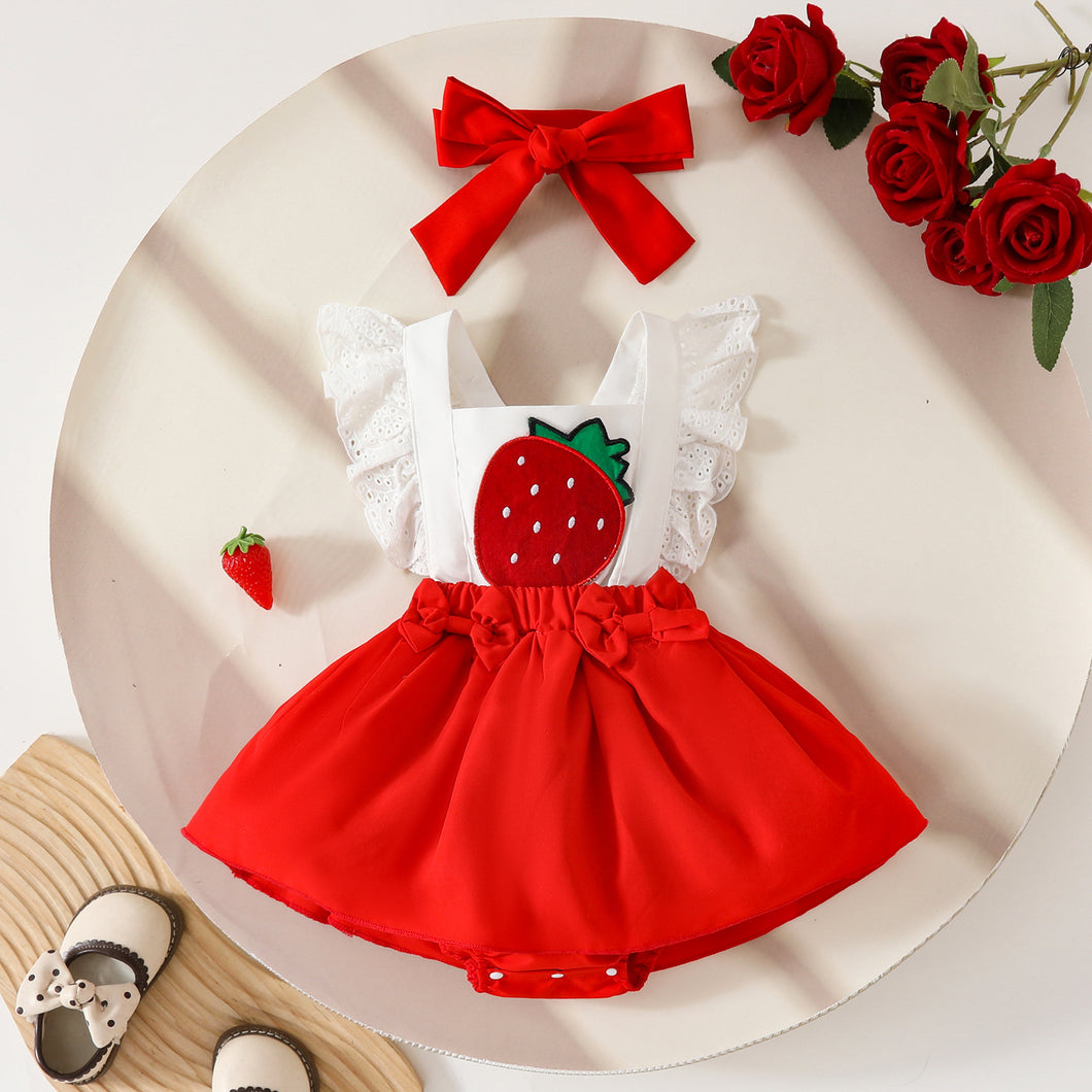 Body vestido blanco, detalles de broderie con rojo de frutilla y vincha