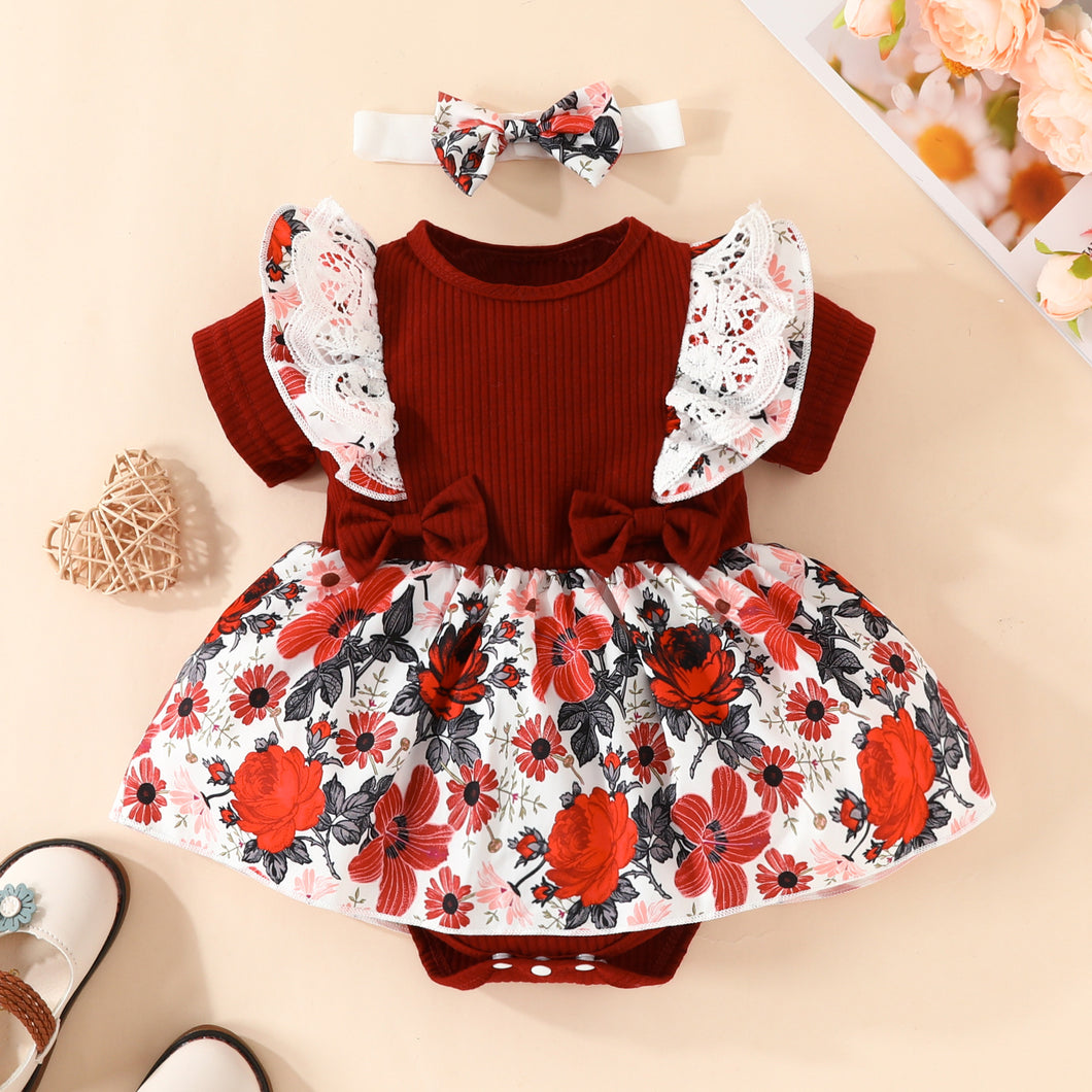 Body vestido bordo con estampas de flores, volados  y vincha