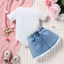 Carregar imagem no visualizador da galeria, Body blanco con moño y pollera jeans
