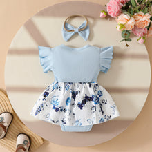 Carregar imagem no visualizador da galeria, Body vestido acanalado celeste con falda de flores y vincha
