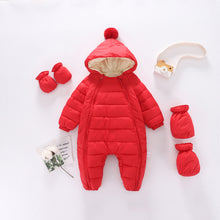 Carregar imagem no visualizador da galeria, Body enterizo polar con capucha,  manoplas y  medias
