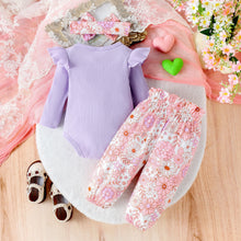 Carregar imagem no visualizador da galeria, Body lila acanalado, pantalón floreado con moño y vincha
