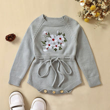 Cargar imagen en el visor de la galería, Body de hilo gris con bordado de flores
