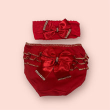 Cargar imagen en el visor de la galería, Cubre pañal con volados, moño y vincha
