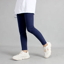 Carregar imagem no visualizador da galeria, Pantalón leggins liso tipo calcita
