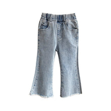 Cargar imagen en el visor de la galería, Pantalón pata ancha jeans con bolsillos
