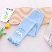 Carregar imagem no visualizador da galeria, Pantalón leggins calcita con diseños (Sanrio)
