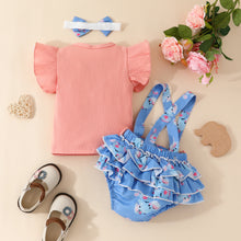 Cargar imagen en el visor de la galería, Blusa salmón con cubre pañal celeste de elefantes con tirantes y vincha
