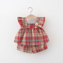 Carregar imagem no visualizador da galeria, Blusa y short con detalles cuadrille
