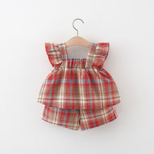 Carregar imagem no visualizador da galeria, Blusa y short con detalles cuadrille
