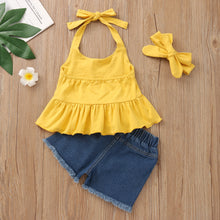 Carregar imagem no visualizador da galeria, Blusa amarillo de arcoiris con espalda abierta y short jeans rasgado con vincha
