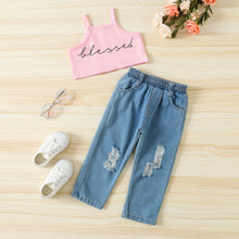 Carregar imagem no visualizador da galeria, Crop top rosa y pantalón jeans rasgado
