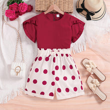 Carregar imagem no visualizador da galeria, Blusa bordo con volados y short crema con motas
