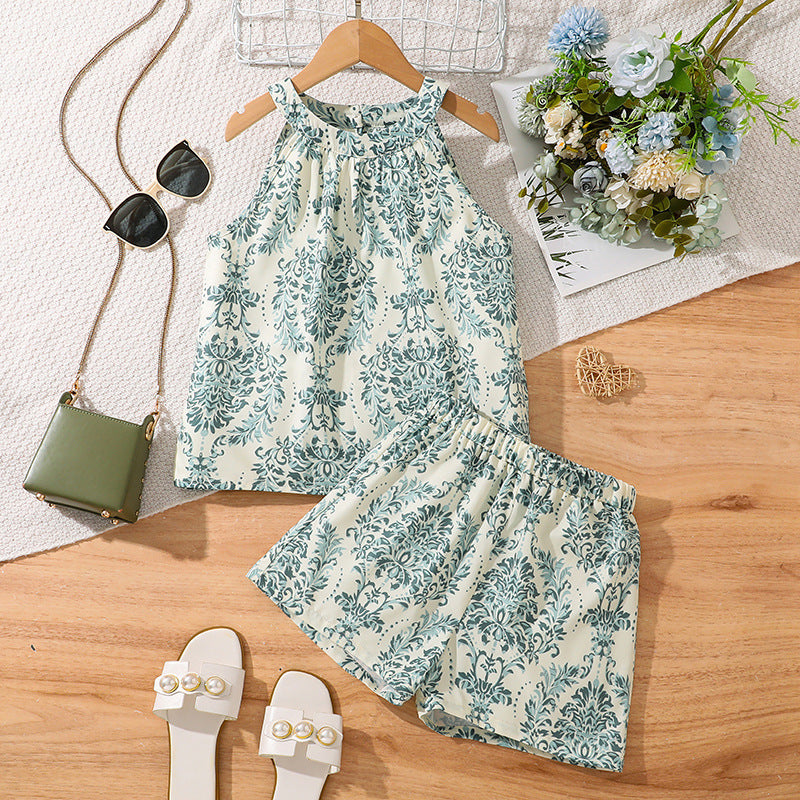 Blusa y short crema con estampas verde