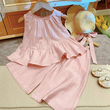 Carregar imagem no visualizador da galeria, Blusa con volados y pantalón palazo con sombrero
