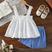 Carregar imagem no visualizador da galeria, Blusa blanco de broderie y short pollera celeste
