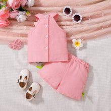 Carregar imagem no visualizador da galeria, Blusa cuadrille con detalles de flores y moño con short rosa
