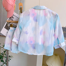 Cargar imagen en el visor de la galería, Blusa blanco con camisa y short colorido
