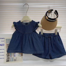 Cargar imagen en el visor de la galería, Blusa y short jeans con volados
