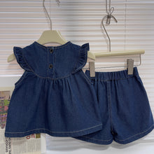 Cargar imagen en el visor de la galería, Blusa y short jeans con volados
