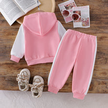 Carregar imagem no visualizador da galeria, Campera con capucha y pantalón rosa con blanco
