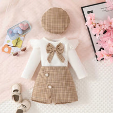 Cargar imagen en el visor de la galería, Blusa blanco con moño y short pollera cuadrille con boina

