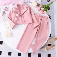 Cargar imagen en el visor de la galería, Blazer crop con flores y pantalón tipo palazo rosa vieja
