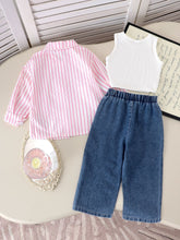 Cargar imagen en el visor de la galería, Crop blanco con moños, camisa a rayas y pantalón jeans con brillo
