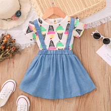 Cargar imagen en el visor de la galería, Blusa con estampas de helado y pollera tipo jardinera jeans
