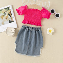 Cargar imagen en el visor de la galería, Blusa engomado pink y pollera jeans rasgado

