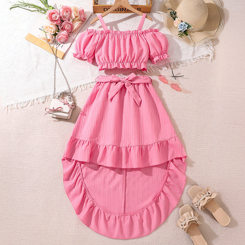 Crop top hombro recto y pollera cola de pato rosa con cinto