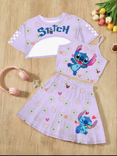 Carregar imagem no visualizador da galeria, Crop con blusa y pollera lila de Stitch
