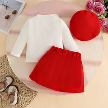 Cargar imagen en el visor de la galería, Blusa blanco con flores y  pollera con boina
