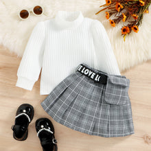 Cargar imagen en el visor de la galería, Blusa con cuello alto y pollera cuadrille gris con porchete
